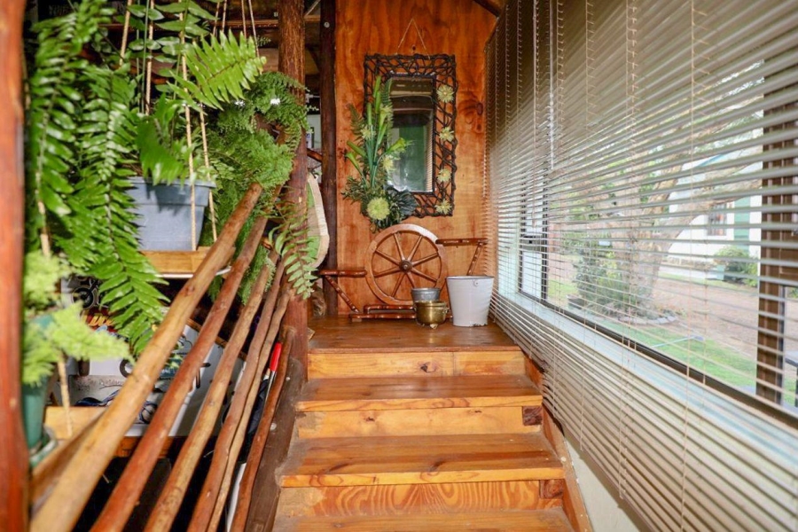 6 Bedroom Property for Sale in Oranjeville Free State